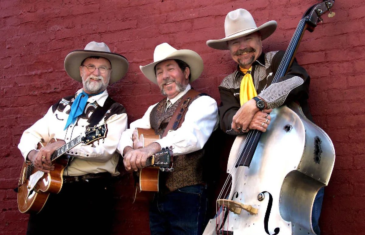 3 Trails West